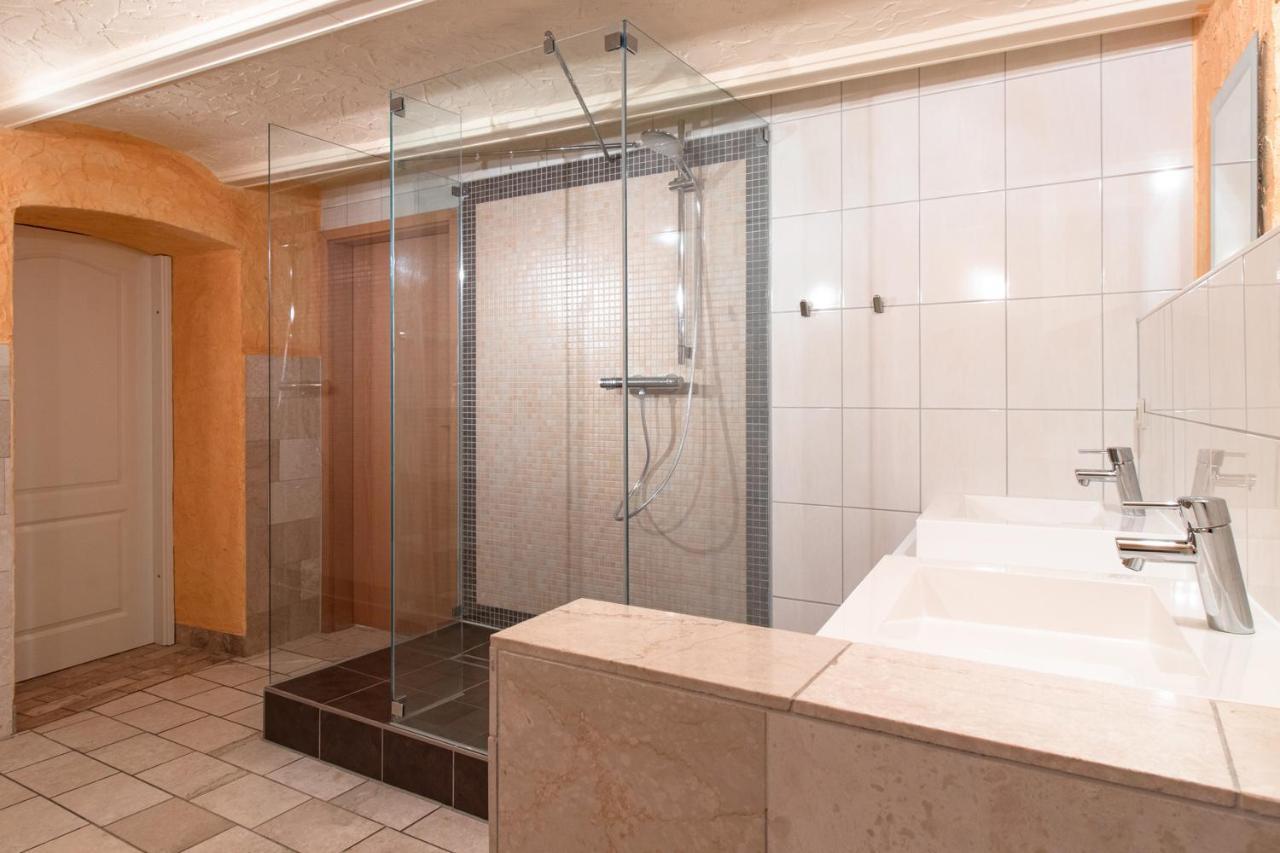 Salon Am Schlossberg クヴェードリンブルク エクステリア 写真